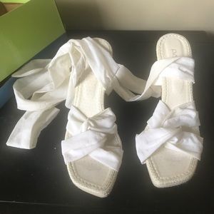White legwrap Espadrilles Wedge sandal size 8